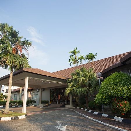Hotel Seri Malaysia Rompin Куала Ромпин Екстериор снимка