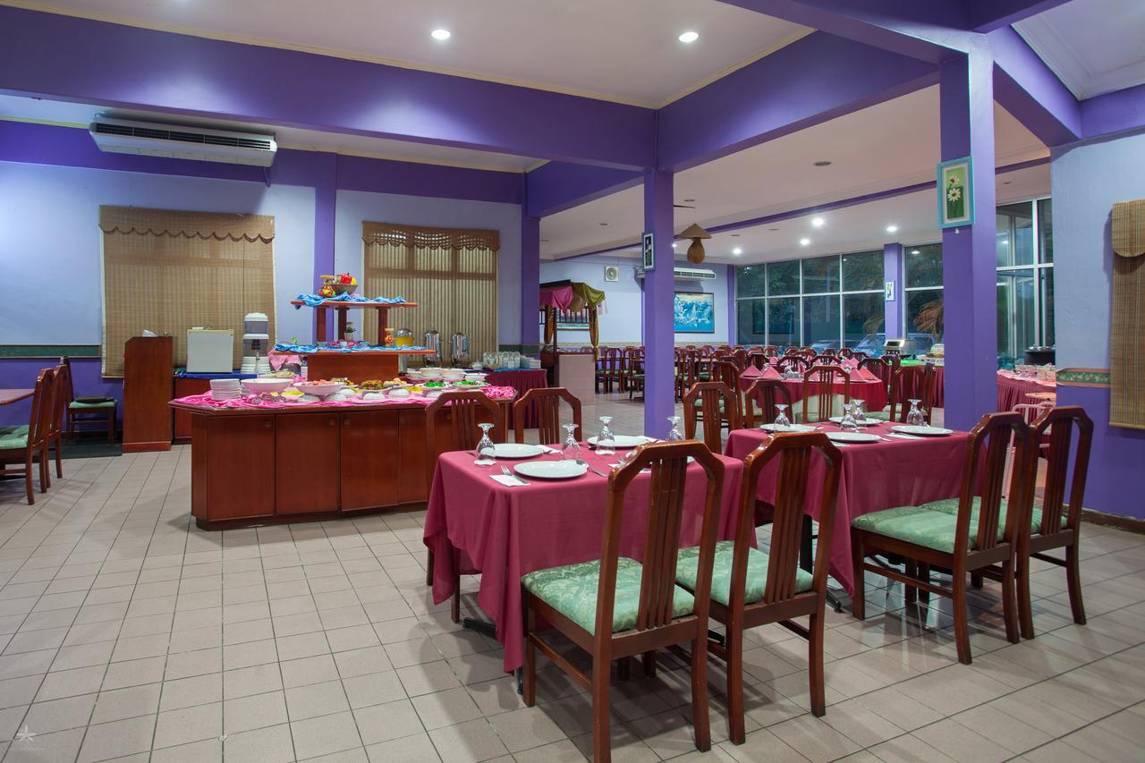 Hotel Seri Malaysia Rompin Куала Ромпин Екстериор снимка