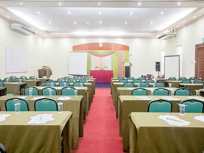 Hotel Seri Malaysia Rompin Куала Ромпин Екстериор снимка