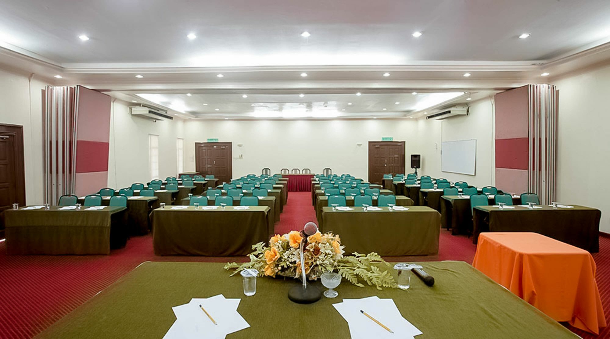 Hotel Seri Malaysia Rompin Куала Ромпин Екстериор снимка